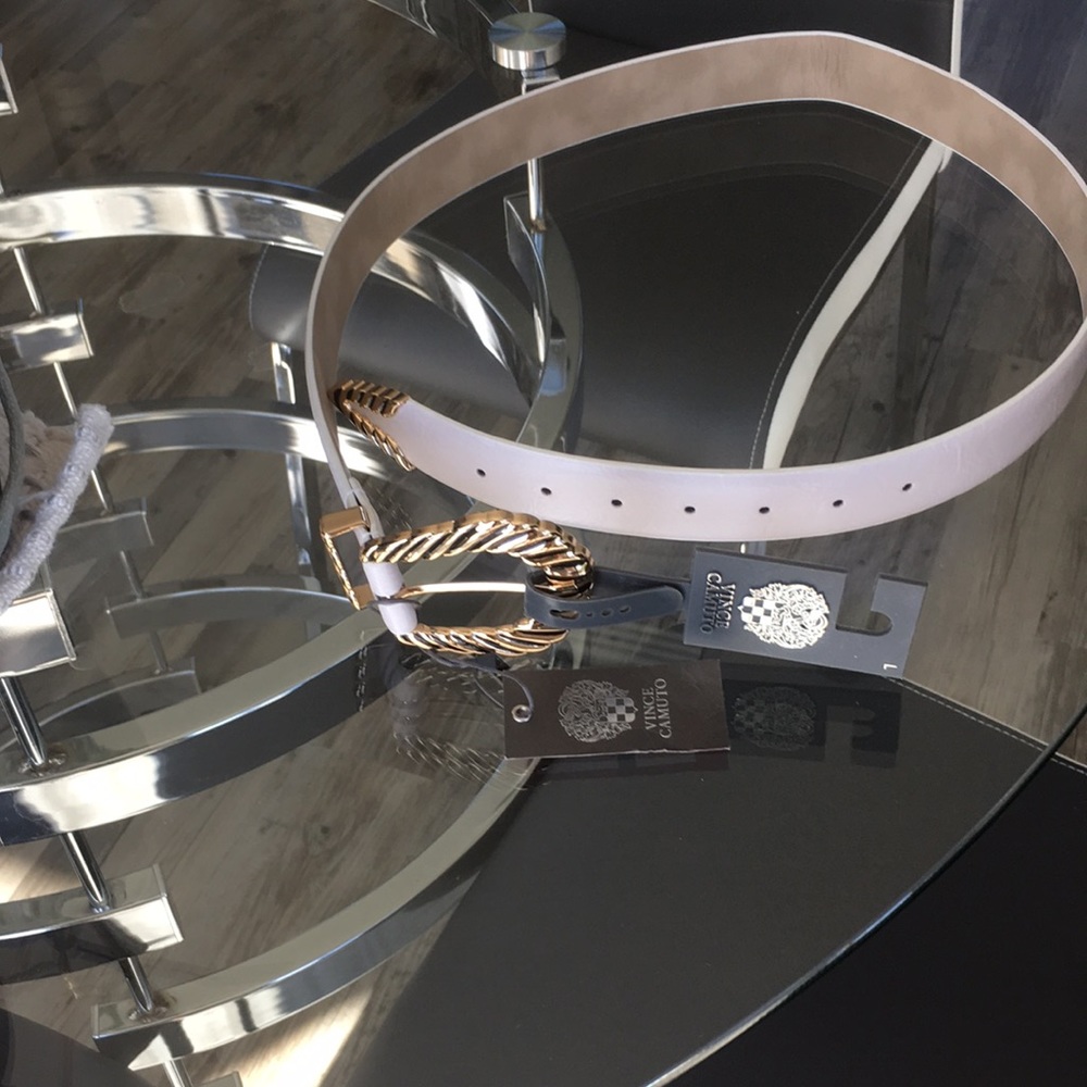 Vince Camuto belt - Picture 2 of 4